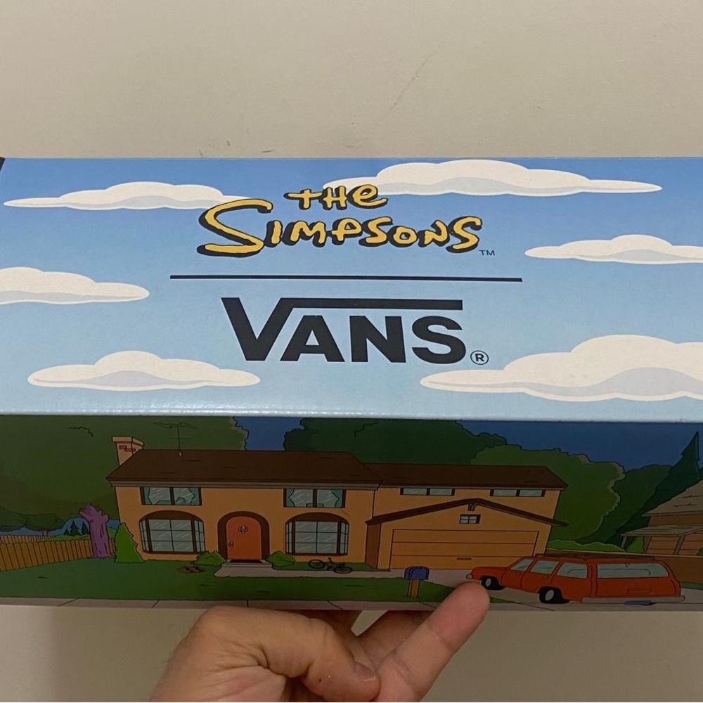 Vans Colorful Cartoon Character Sneakers - Picture 7 of 7